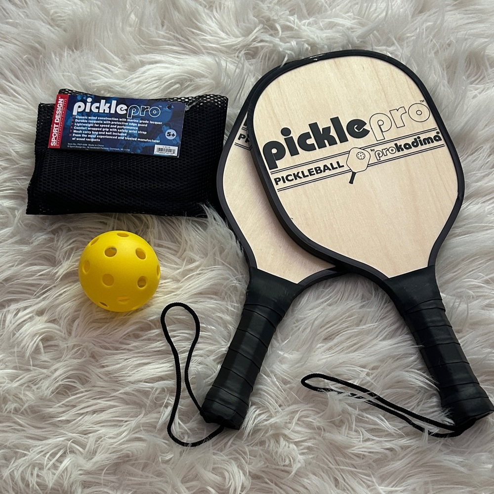 NEW, Pickleball Set with Yellow Ball